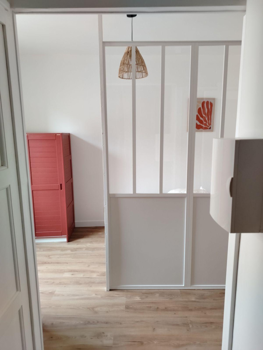 
                                                Location
                                                 Appartement T2 meublé Madeleine/Champs de Mars
