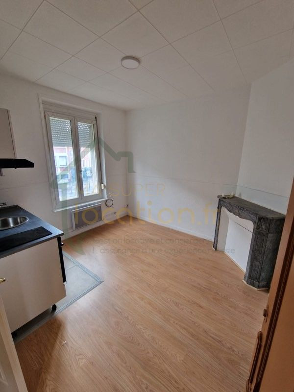 
                                                Location
                                                 Appartement T2 meuble, proche centre