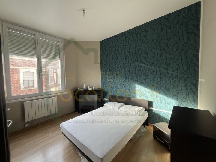 
                                                Location
                                                 Appartement T2 meublé, proche centre