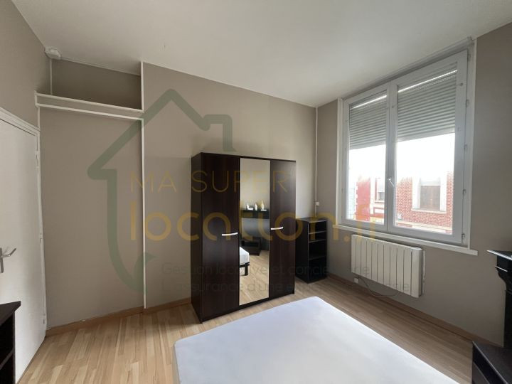 
                                                Location
                                                 Appartement T2 meublé, proche centre