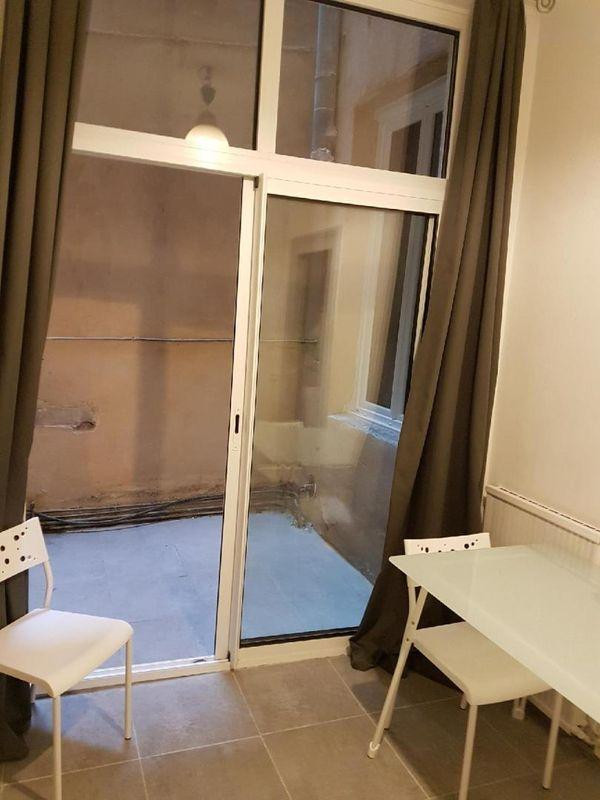 
                                                Location
                                                 Appartement T2 meublé - proche Comédie