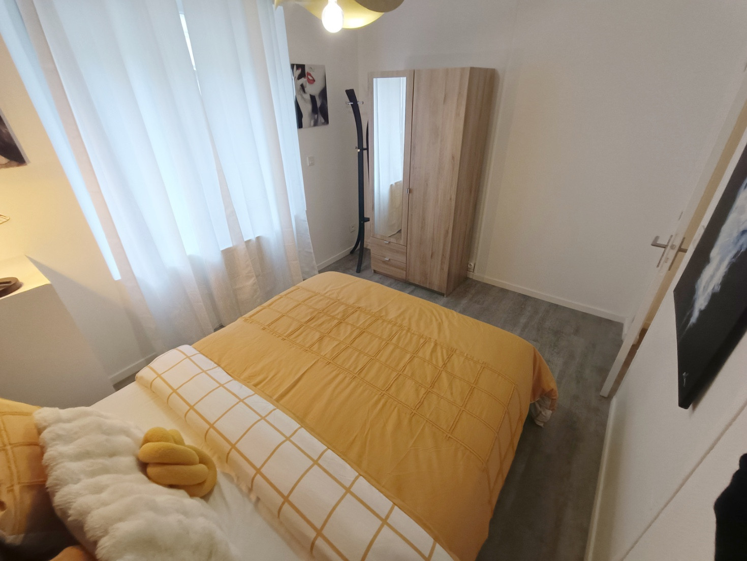 
                                                Location
                                                 Appartement T2 meublé, RDC avec cour