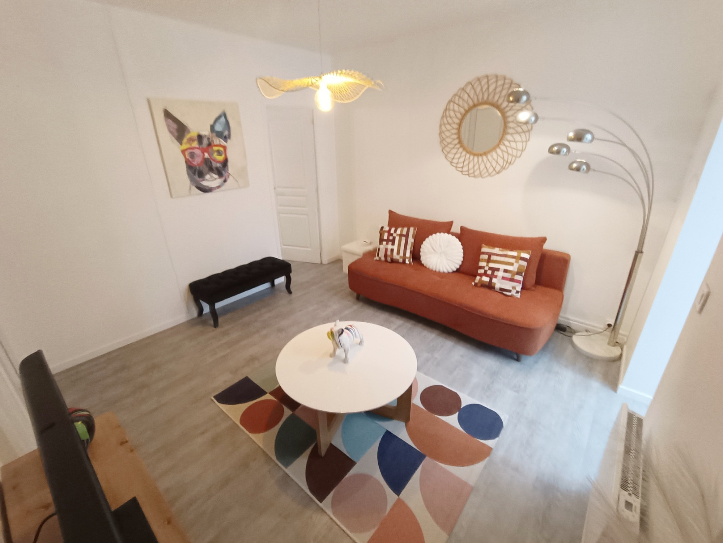 
                                                Location
                                                 Appartement T2 meublé, RDC avec cour