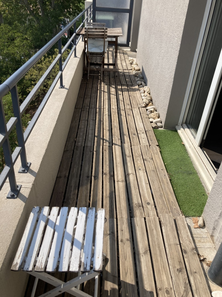 
                                                Location
                                                 Appartement T2 meublé - Terrasse