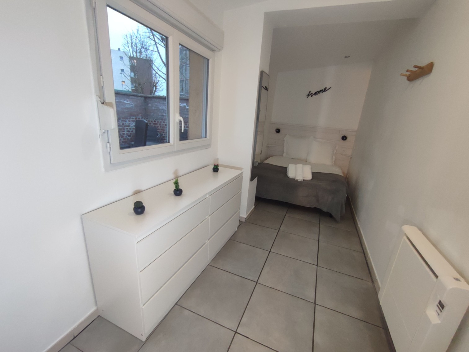 
                                                Vente
                                                 Appartement T2 Meublé Terrasse et stationnement
