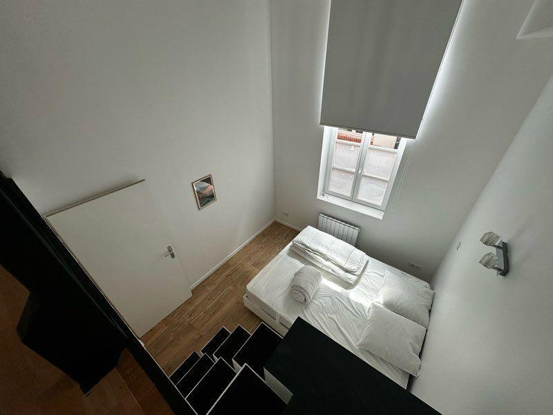 
                                                Location
                                                 Appartement T2 meublé, vieux Lille