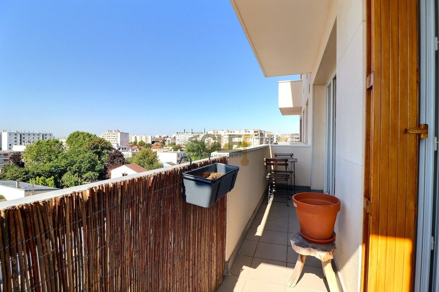 
                                                Location
                                                 Appartement T2  - Montreuil - proche métro