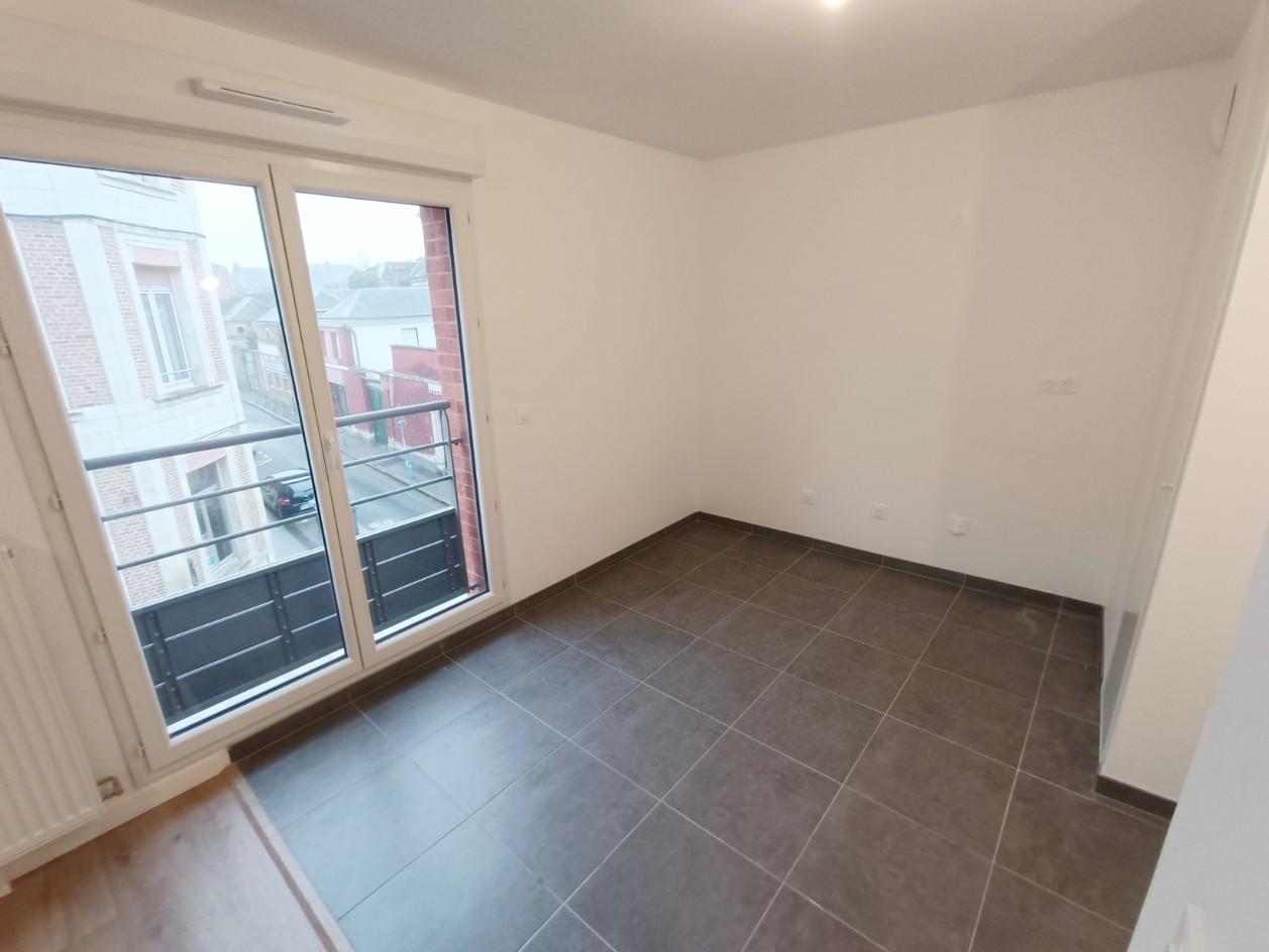 
                                                Location
                                                 Appartement T2 neuf, Amiens centre