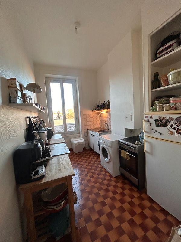 
                                                Location
                                                 Appartement T2 Quartier Monchat