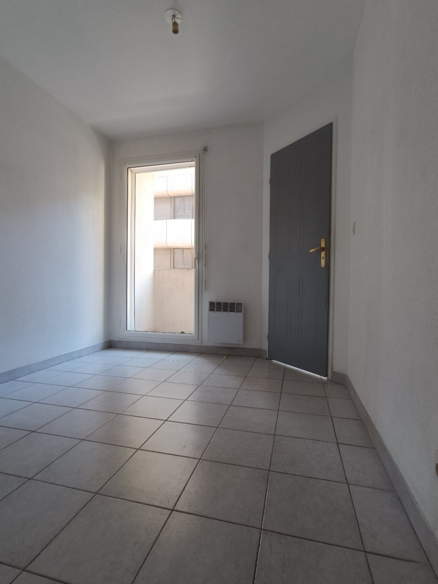 
                                                Location
                                                 Appartement T2 - Quartier Rouet