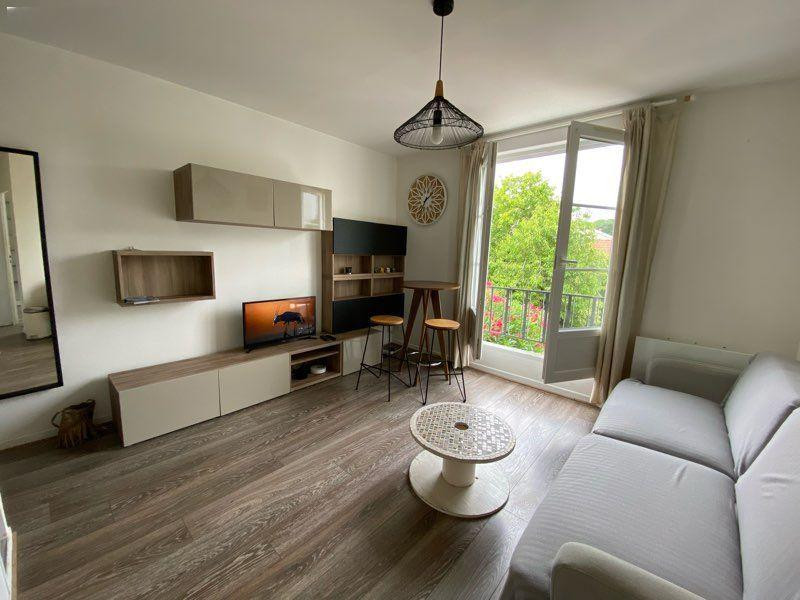 
                                                Location
                                                 Appartement T2 quartier Saint Eloi