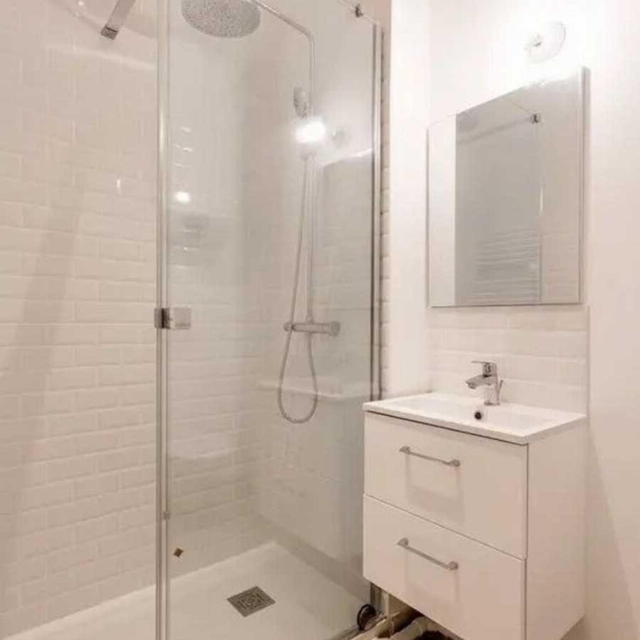 
                                                Location
                                                 Appartement T2 refait à neuf Paris 3ème / Marais