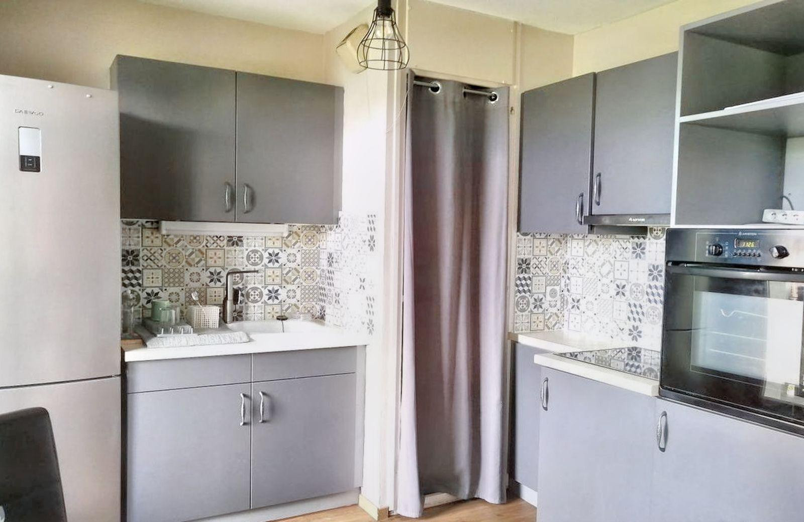 
                                                Location
                                                 Appartement T2 rénové et meublé