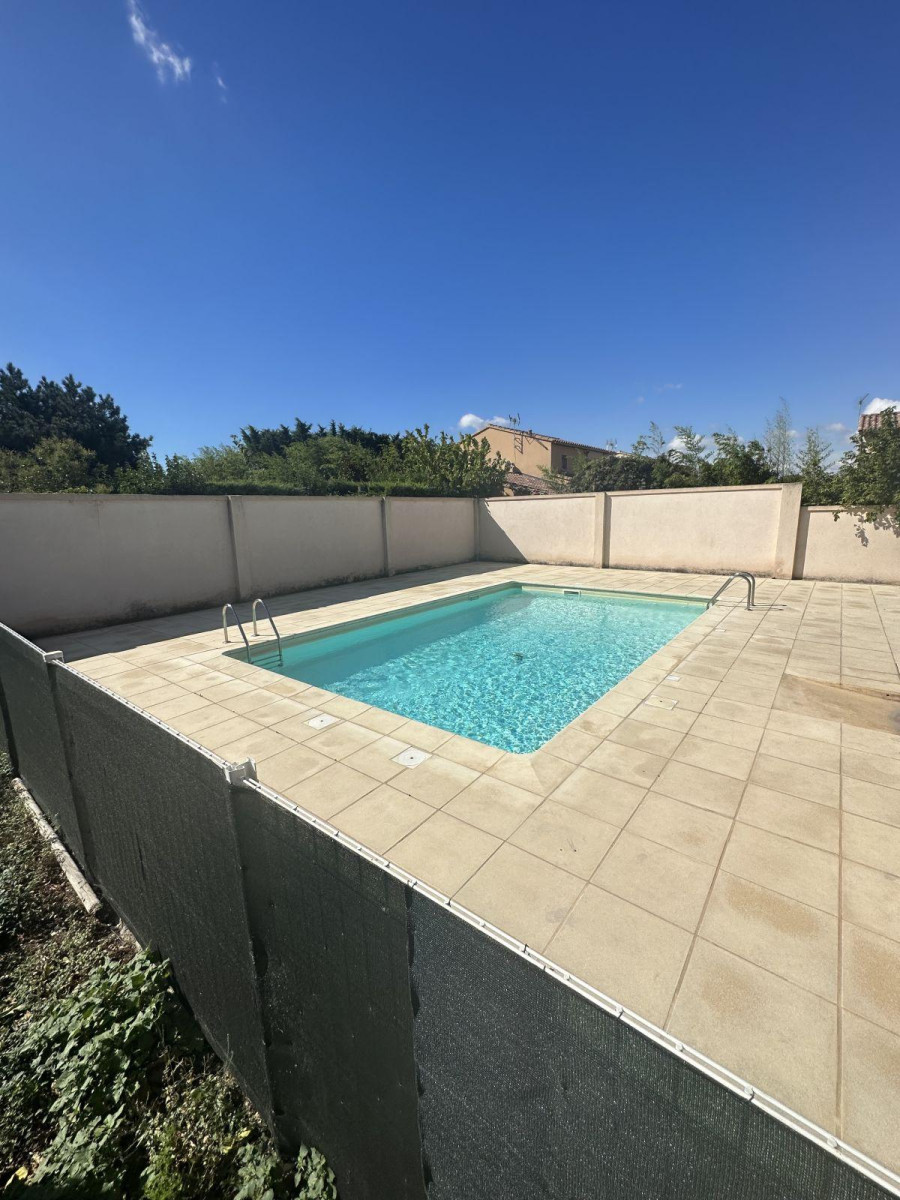 
                                                Location
                                                 Appartement T2 résidence sécurisée avec piscine