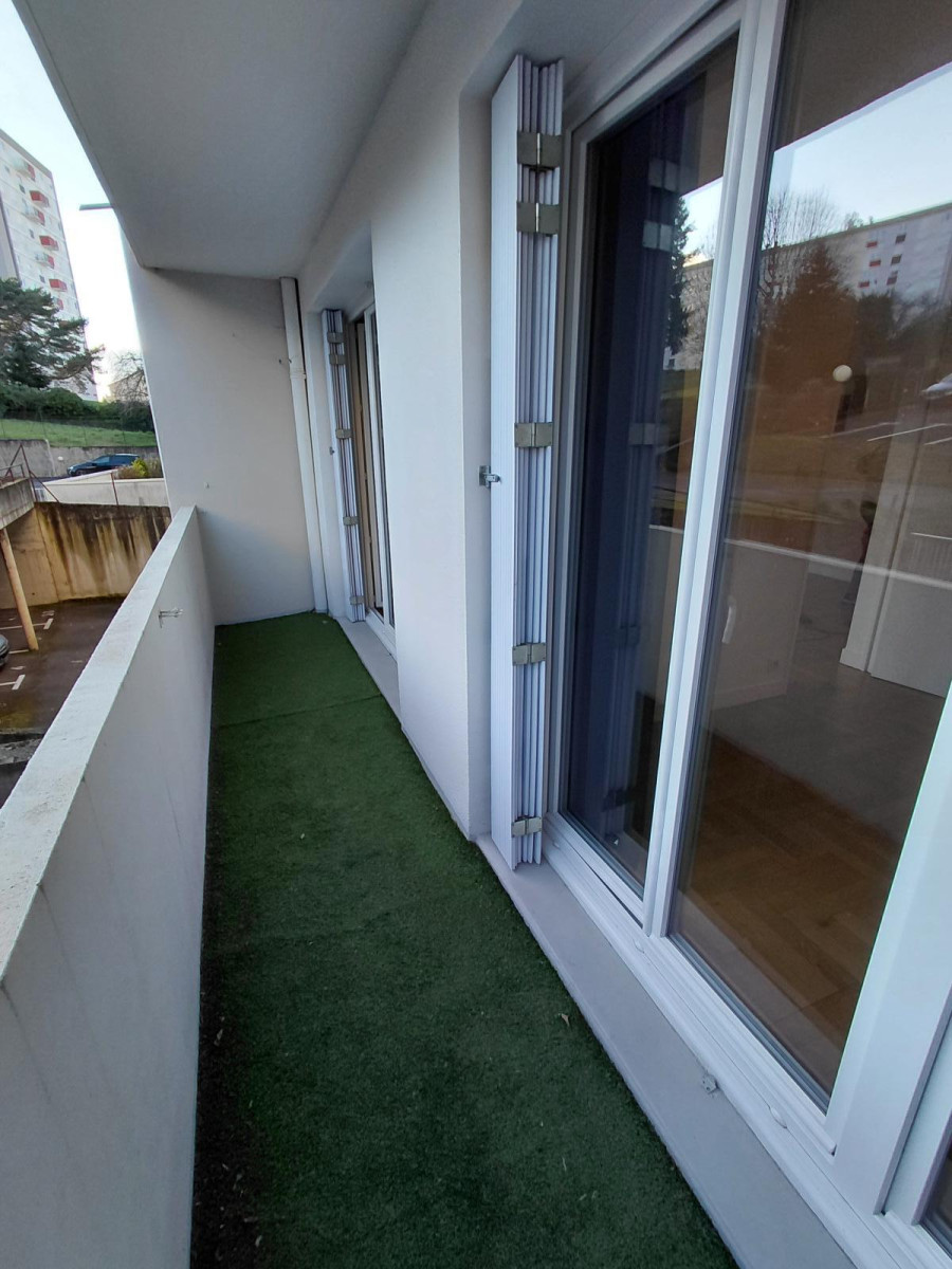 
                                                Location
                                                 Appartement T2 sympa, pratique et bien placé