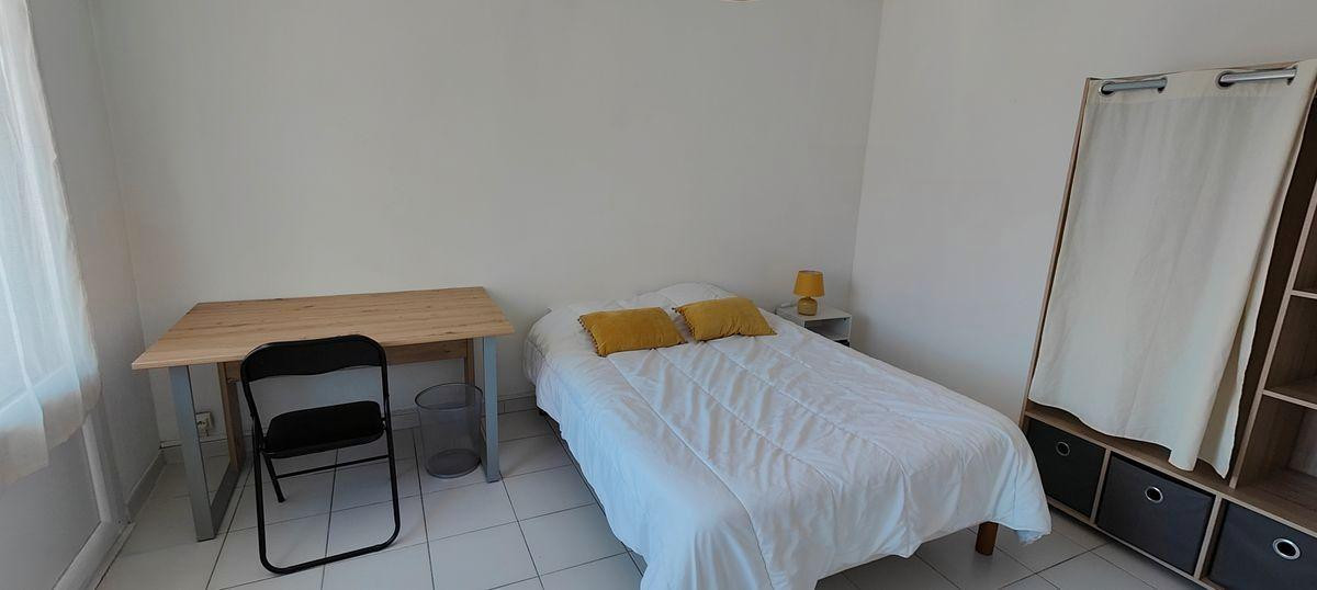 
                                                Location
                                                 Appartement T2 très lumineux 42m2 meublé