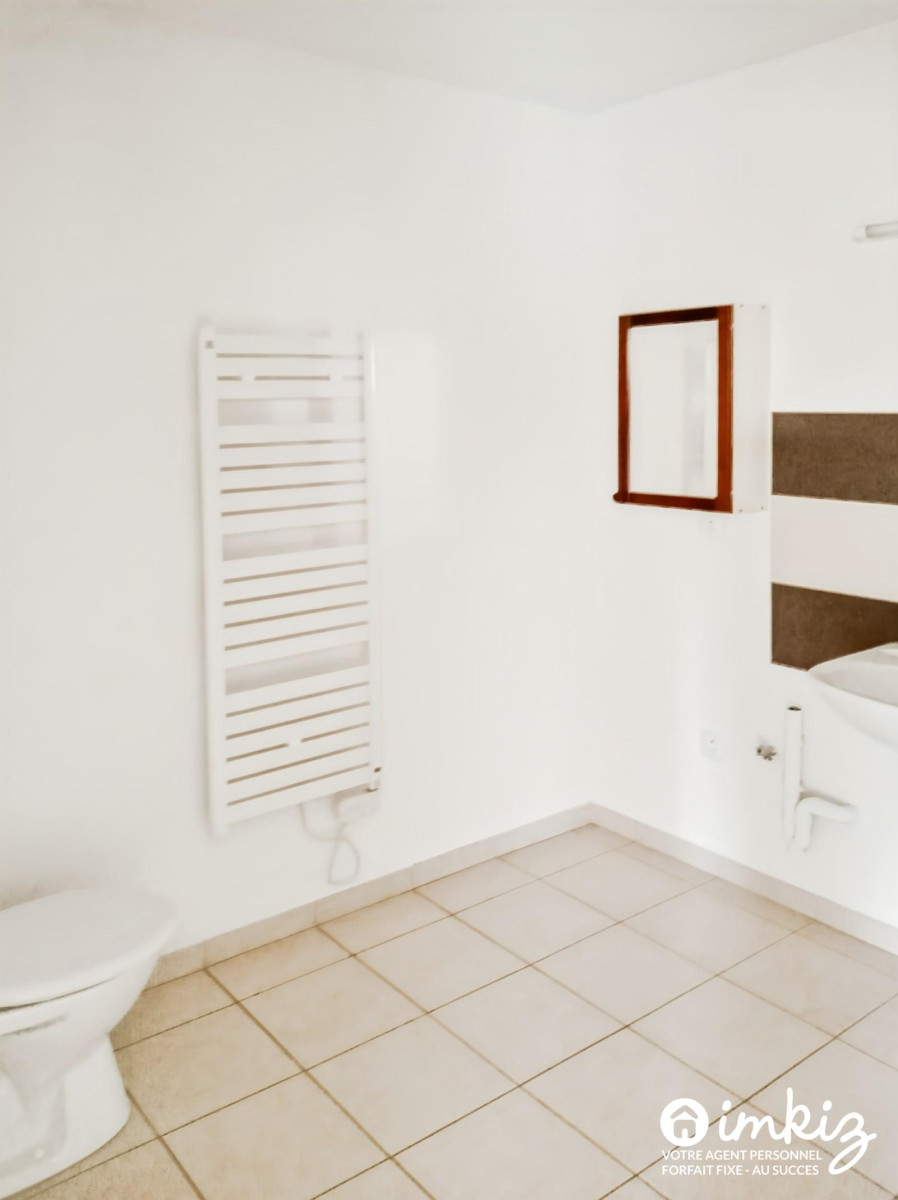 
                                                Vente
                                                 Appartement T2- Vertefeuille - Terrasse et parking