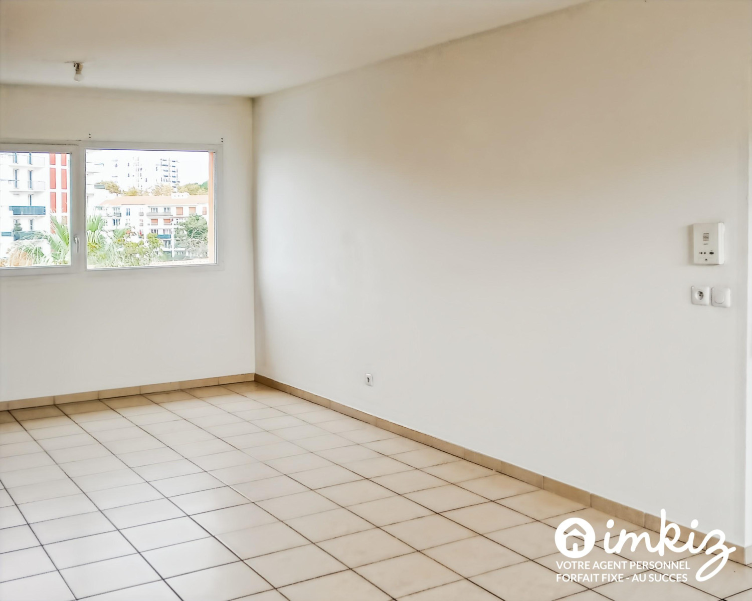 
                                                Vente
                                                 Appartement T2- Vertefeuille - Terrasse et parking