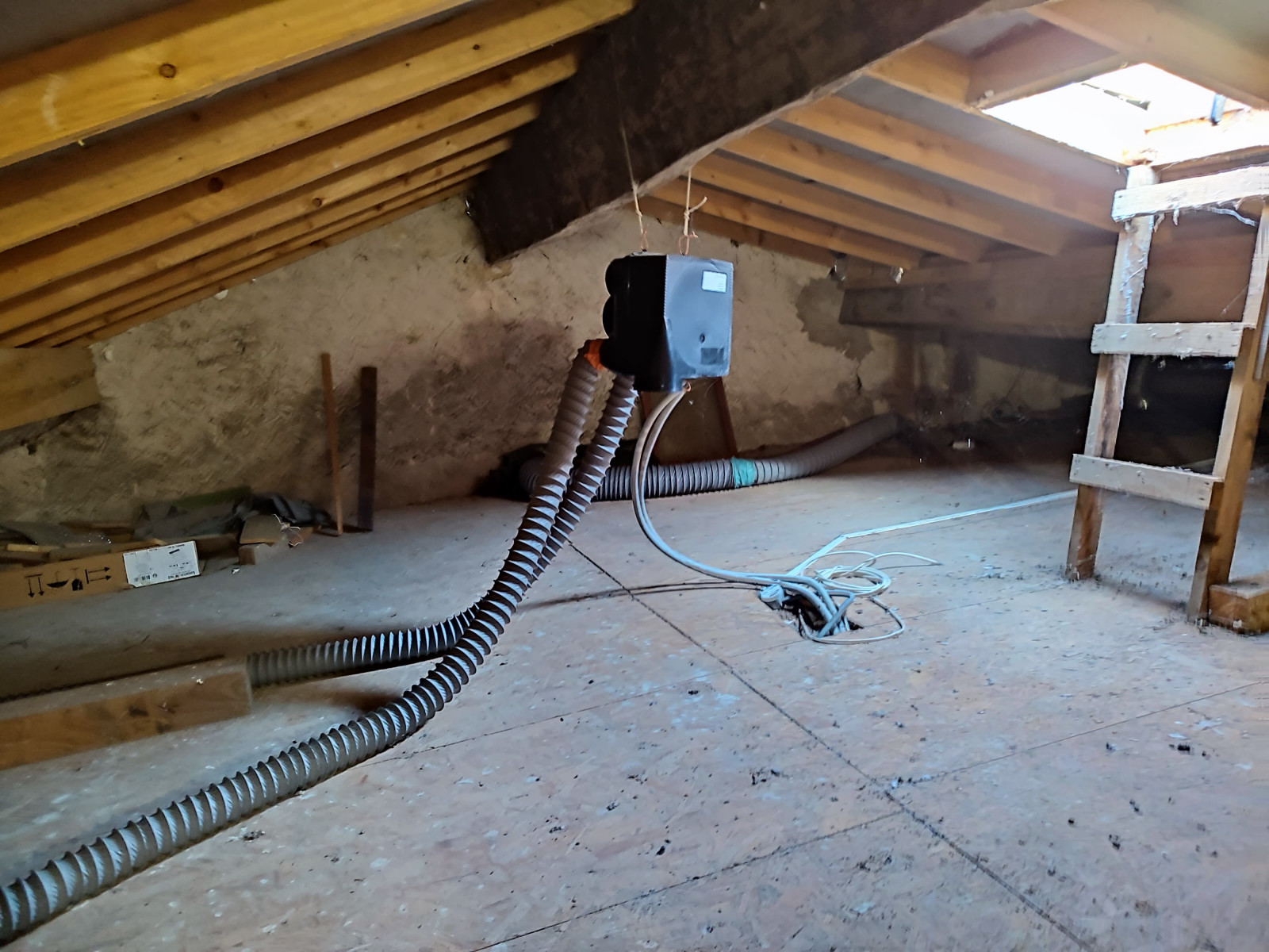 
                                                Vente
                                                 Appartement T3 12550 à Paillet