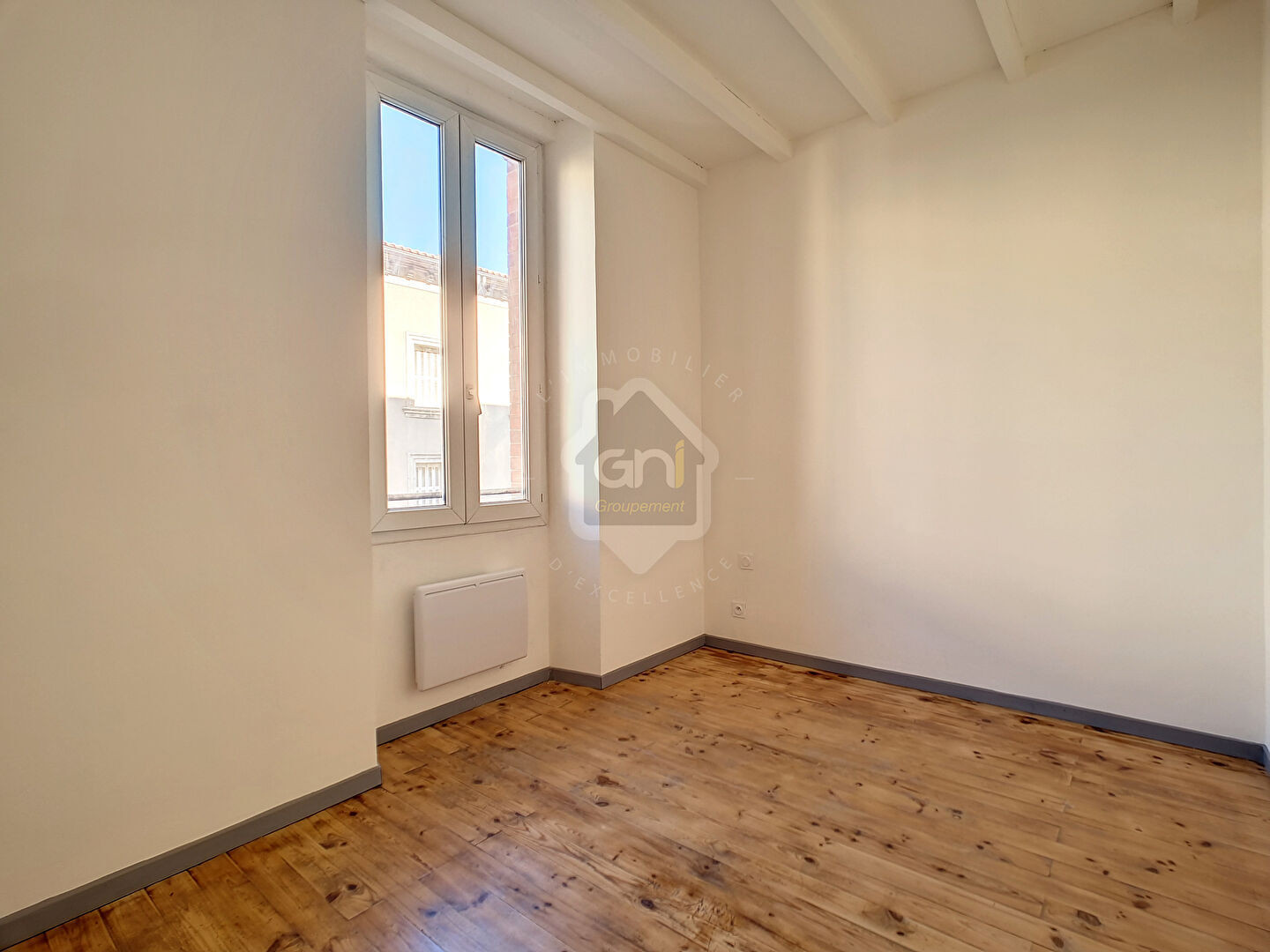 
                                                Location
                                                 Appartement T3 - 1er étage