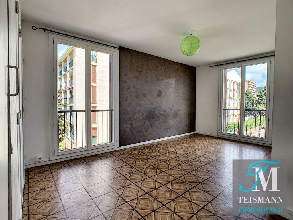 
                                                Location
                                                 Appartement T3 - 2ème étage