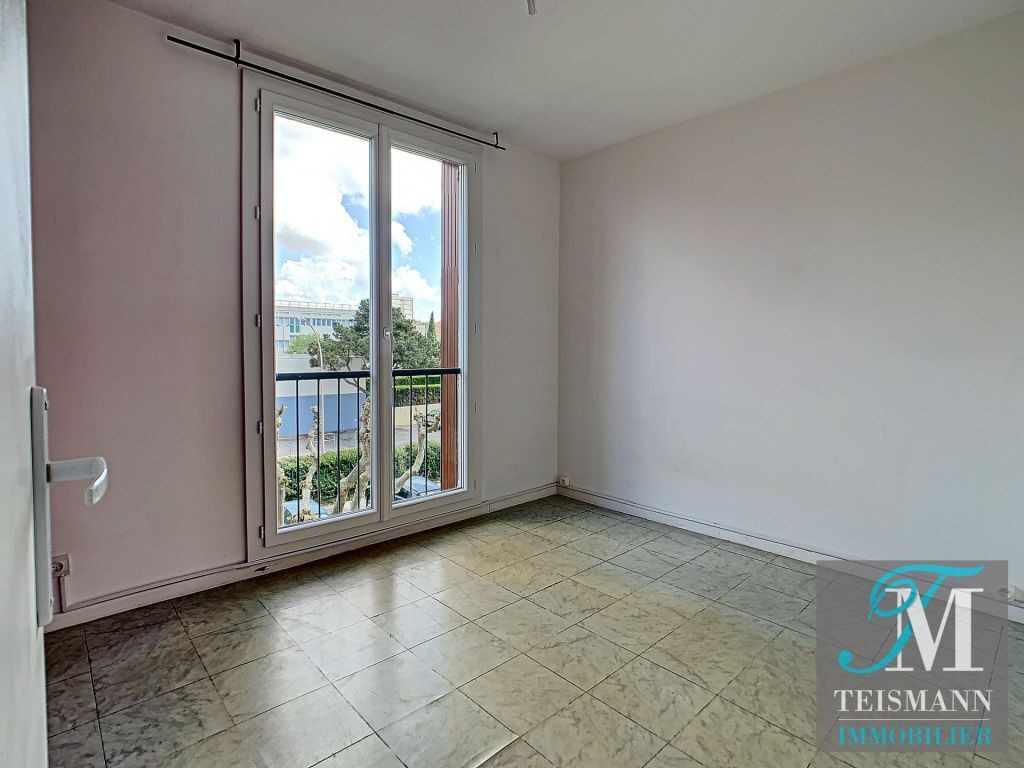
                                                Location
                                                 Appartement T3 - 2ème étage