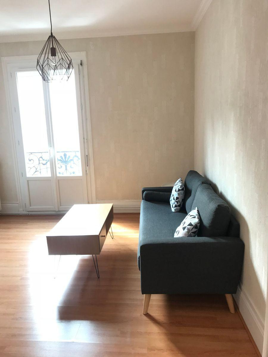 
                                                Location
                                                 Appartement T3 50m2 meublé en centre ville