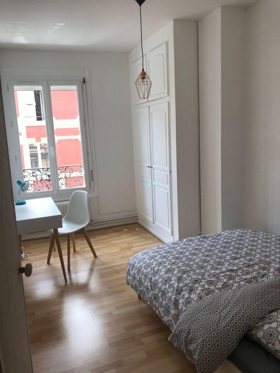 
                                                Location
                                                 Appartement T3 50m2 meublé en centre ville