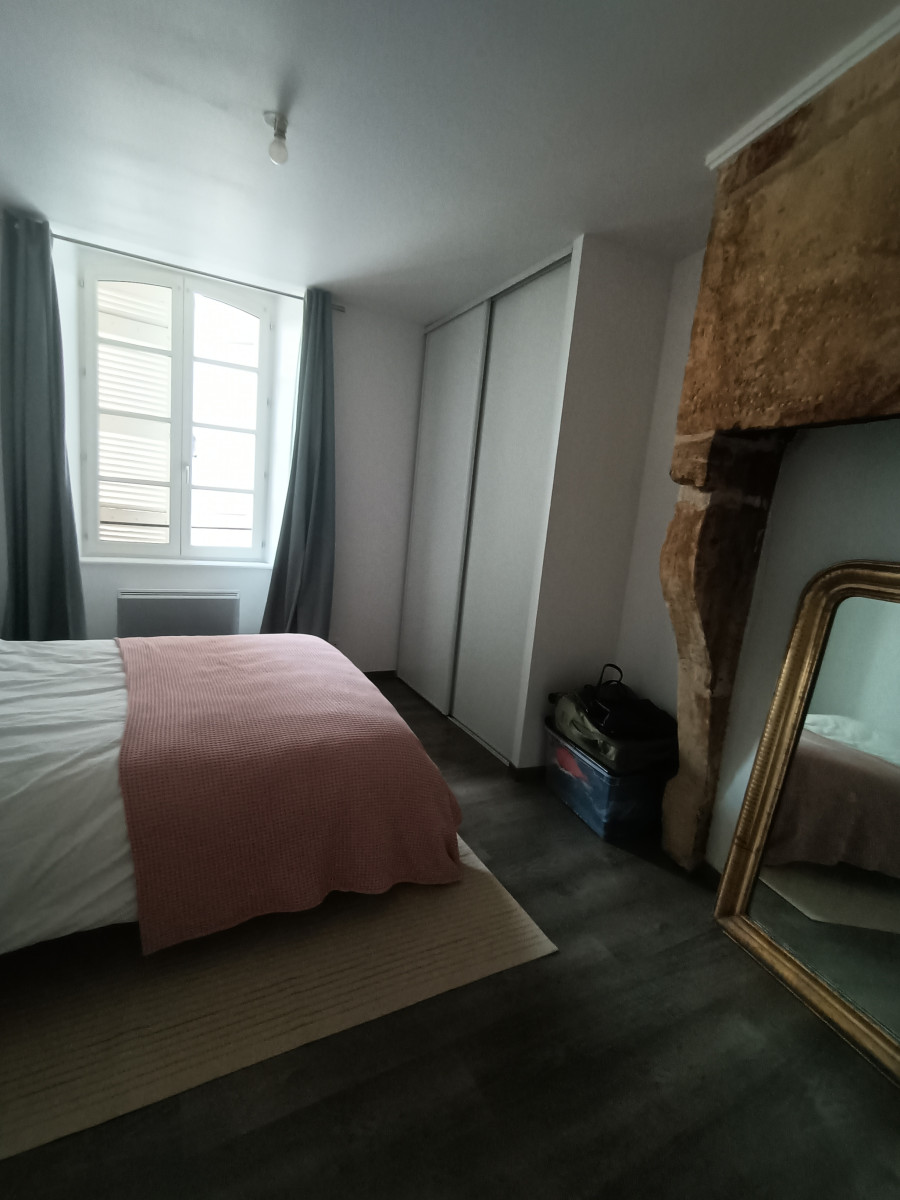 
                                                Location
                                                 Appartement T3 53.29m² à Sarlat-la-Canéda