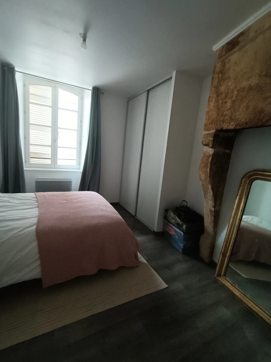 
                                                Location
                                                 Appartement T3 53.29m² à Sarlat-la-Canéda