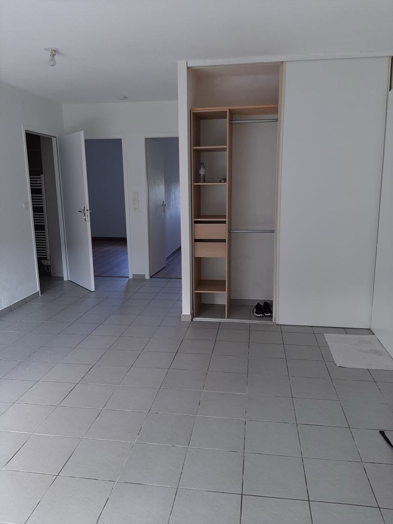 
                                                Location
                                                 Appartement T3 59.1m² à Targon