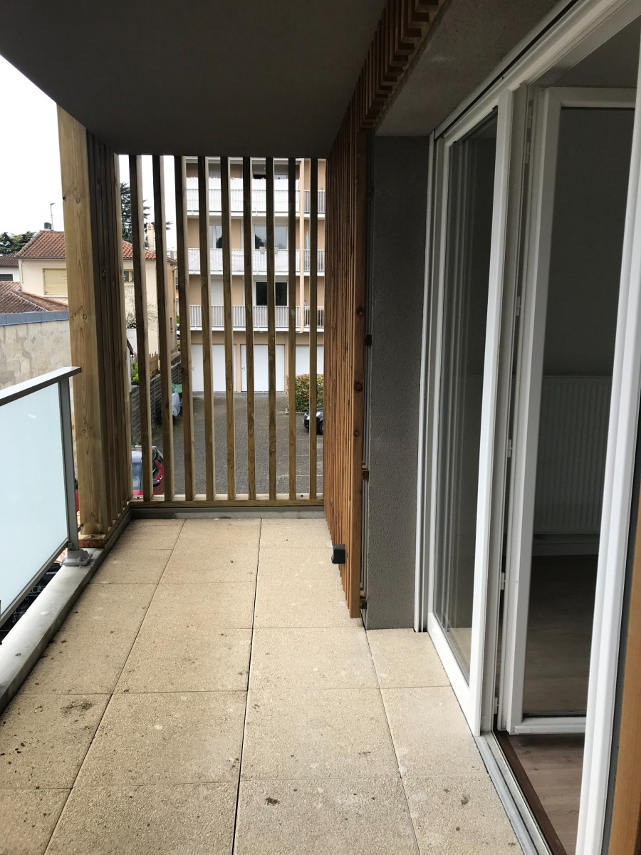 
                                                Location
                                                 Appartement T3 59m² à Talence