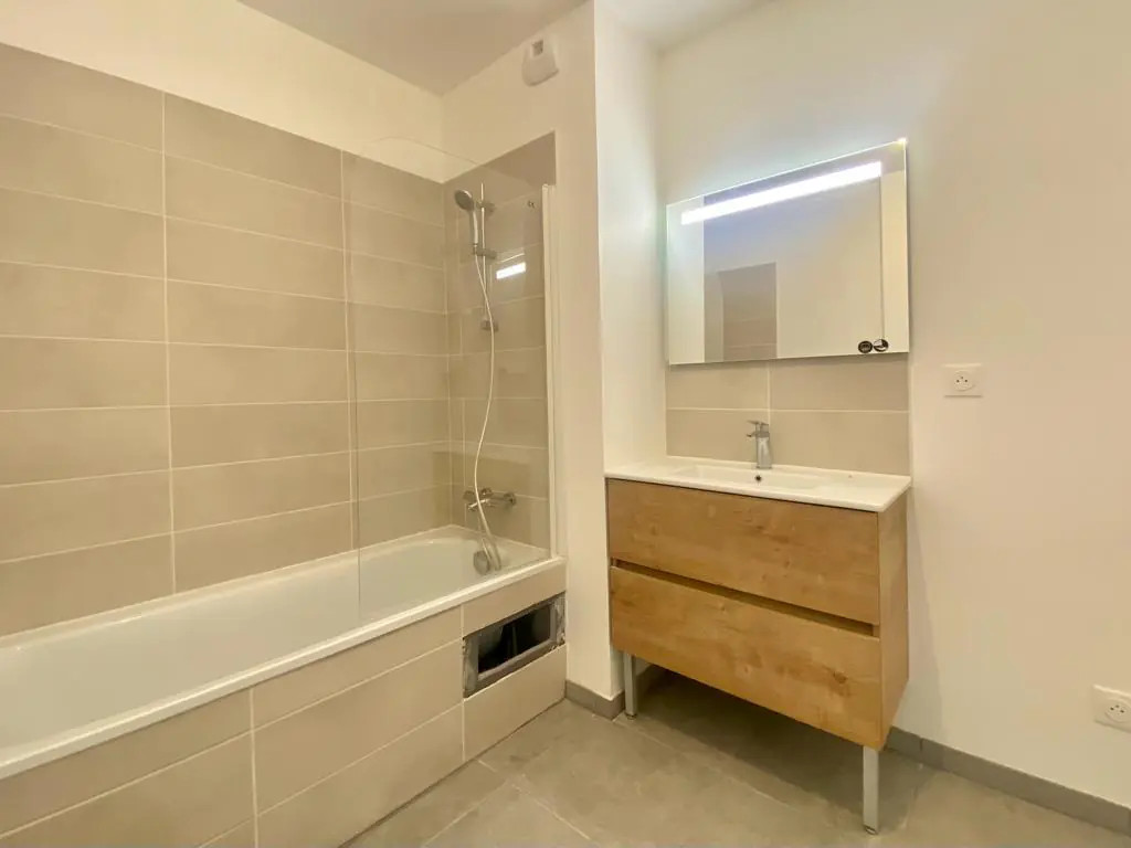 
                                                Location
                                                 Appartement T3 63.84m² à Le Bouscat