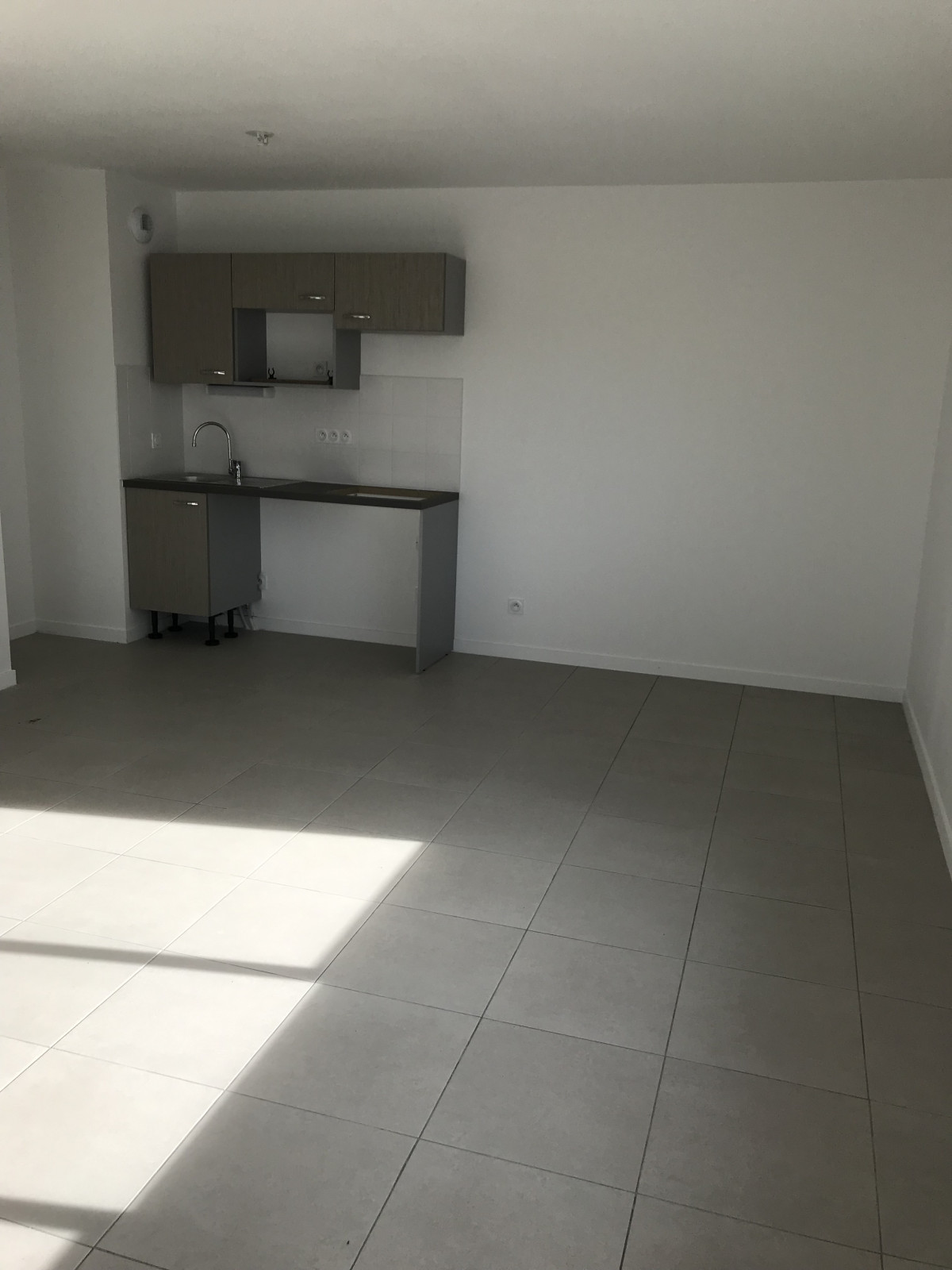 
                                                Location
                                                 Appartement T3 63m² à Villenave-d'Ornon