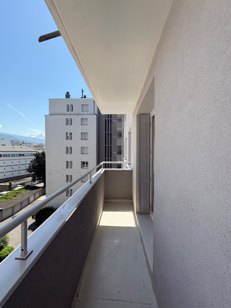 
                                                Location
                                                 Appartement T3 64.86m² à Grenoble