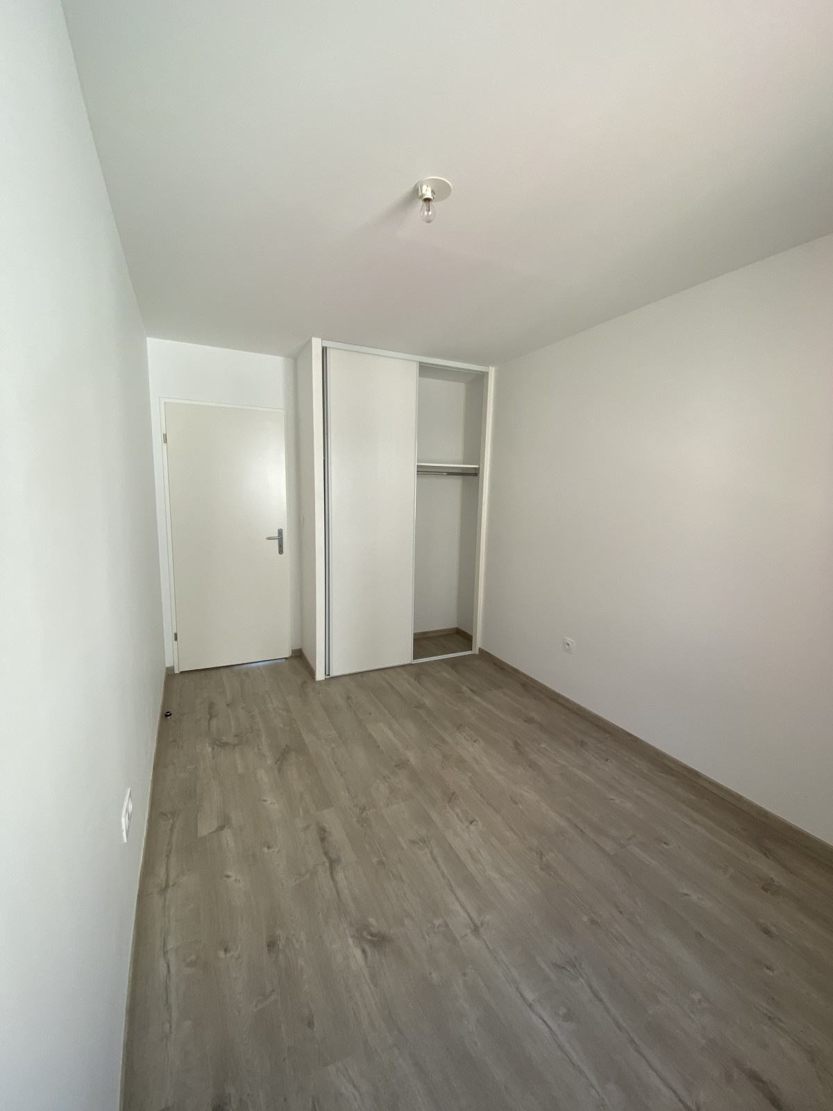 
                                                Location
                                                 Appartement T3 67m² à Bordeaux