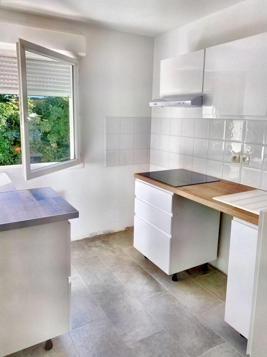 
                                                Location
                                                 Appartement T3