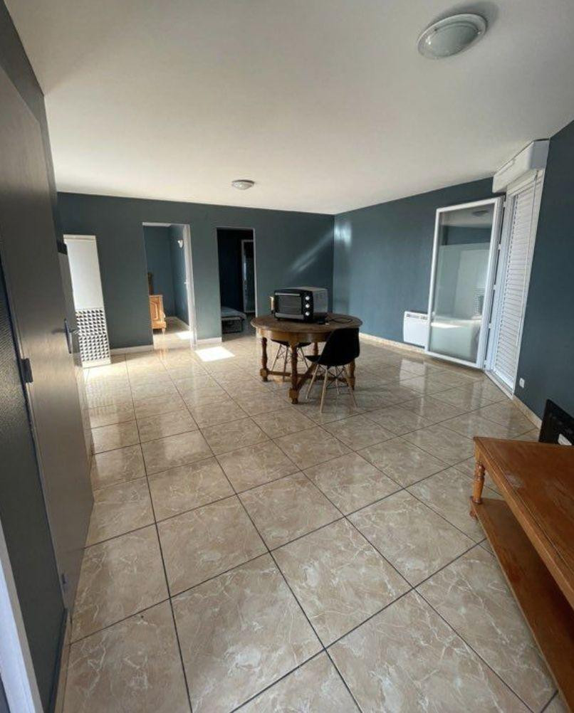 
                                                Location
                                                 Appartement T3