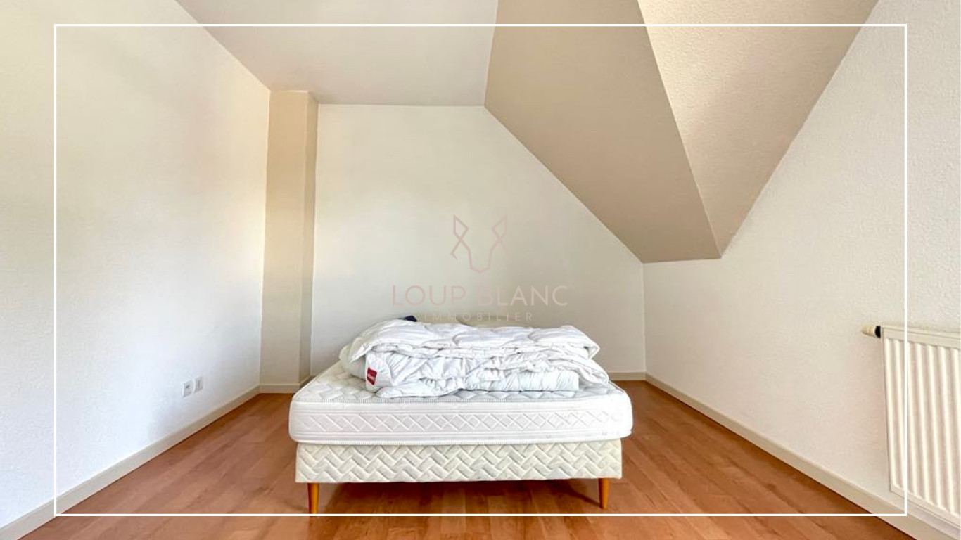 
                                                Location
                                                 Appartement T3 70m² à Roppe