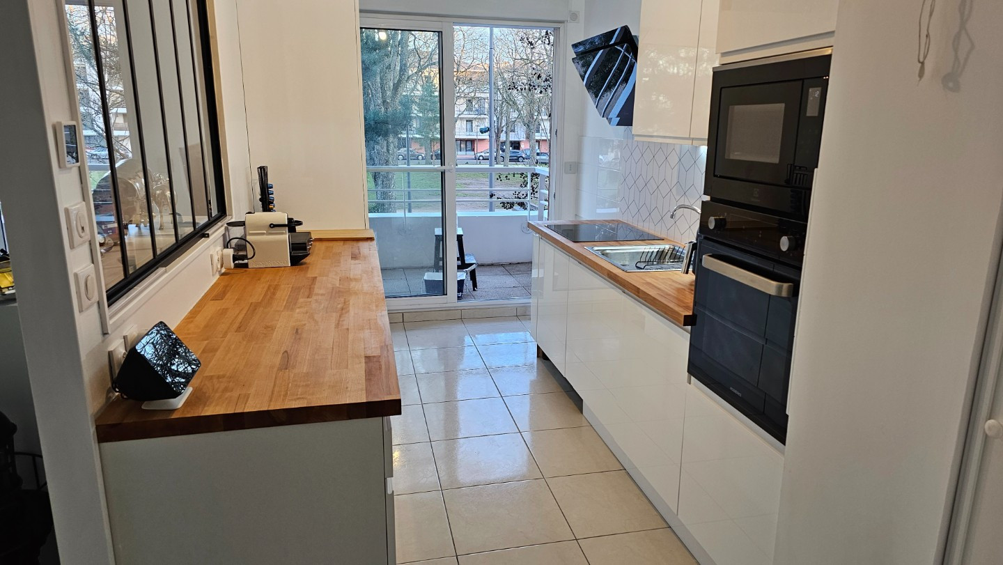 
                                                Location
                                                 Appartement T3 71m2 meublé Orléans