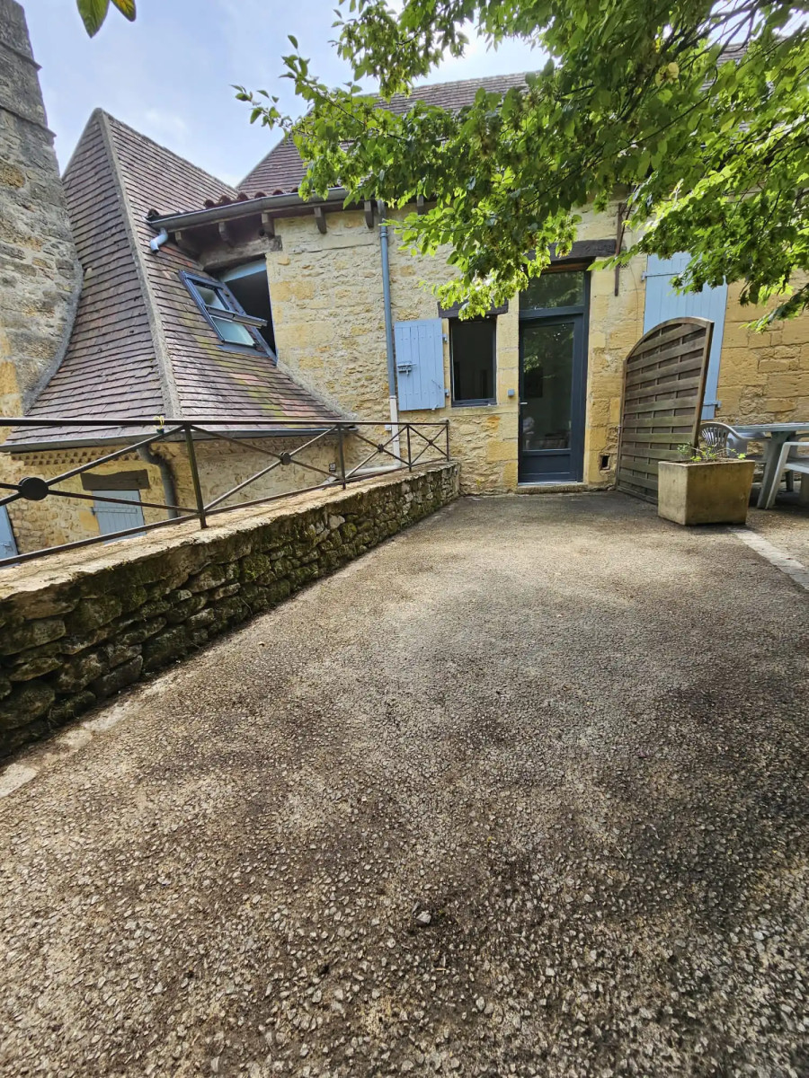 
                                                Location
                                                 Appartement T3 72.89m² à Sarlat-la-Canéda