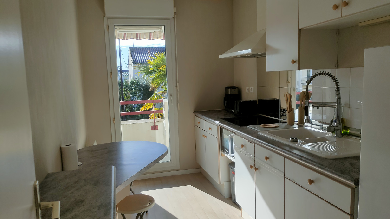 
                                                Location
                                                 Appartement T3 74m² à Talence