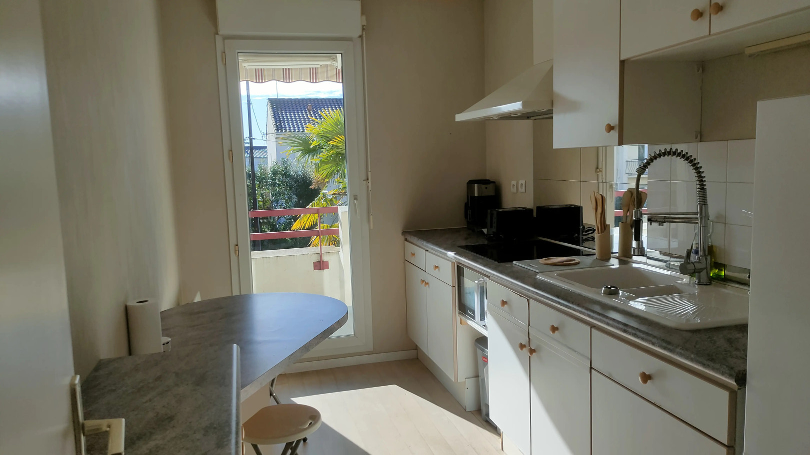 
                                                Location
                                                 Appartement T3 74m² à Talence