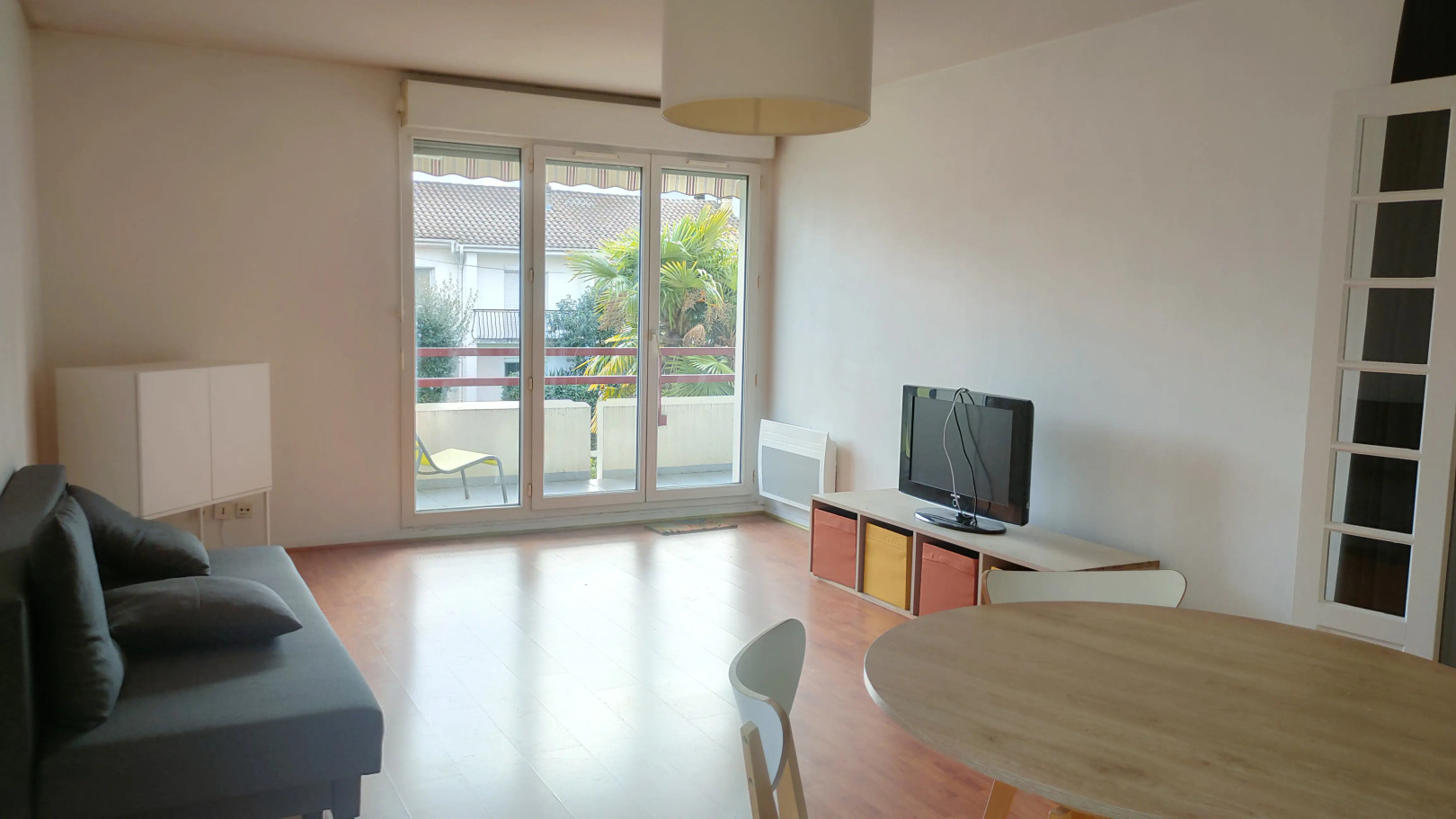 
                                                Location
                                                 Appartement T3 74m² à Talence