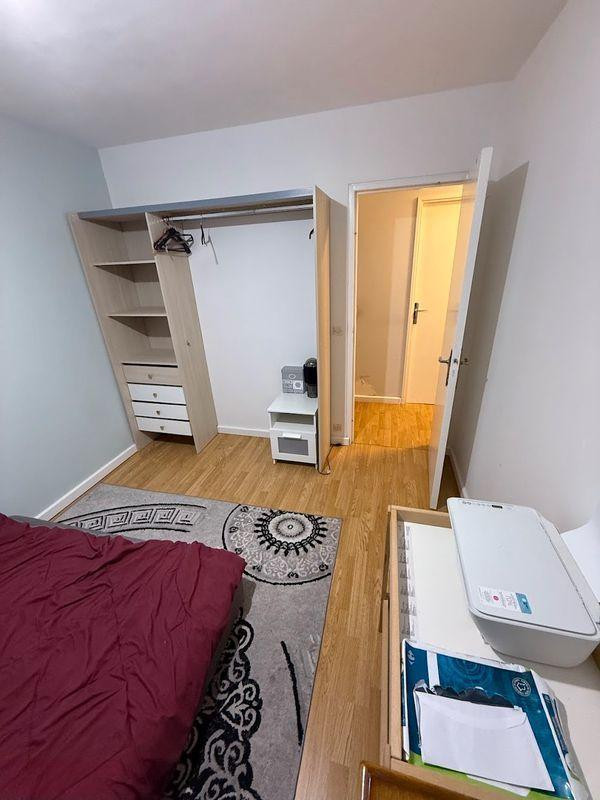
                                                Location
                                                 Appartement T3 74m² - Parking