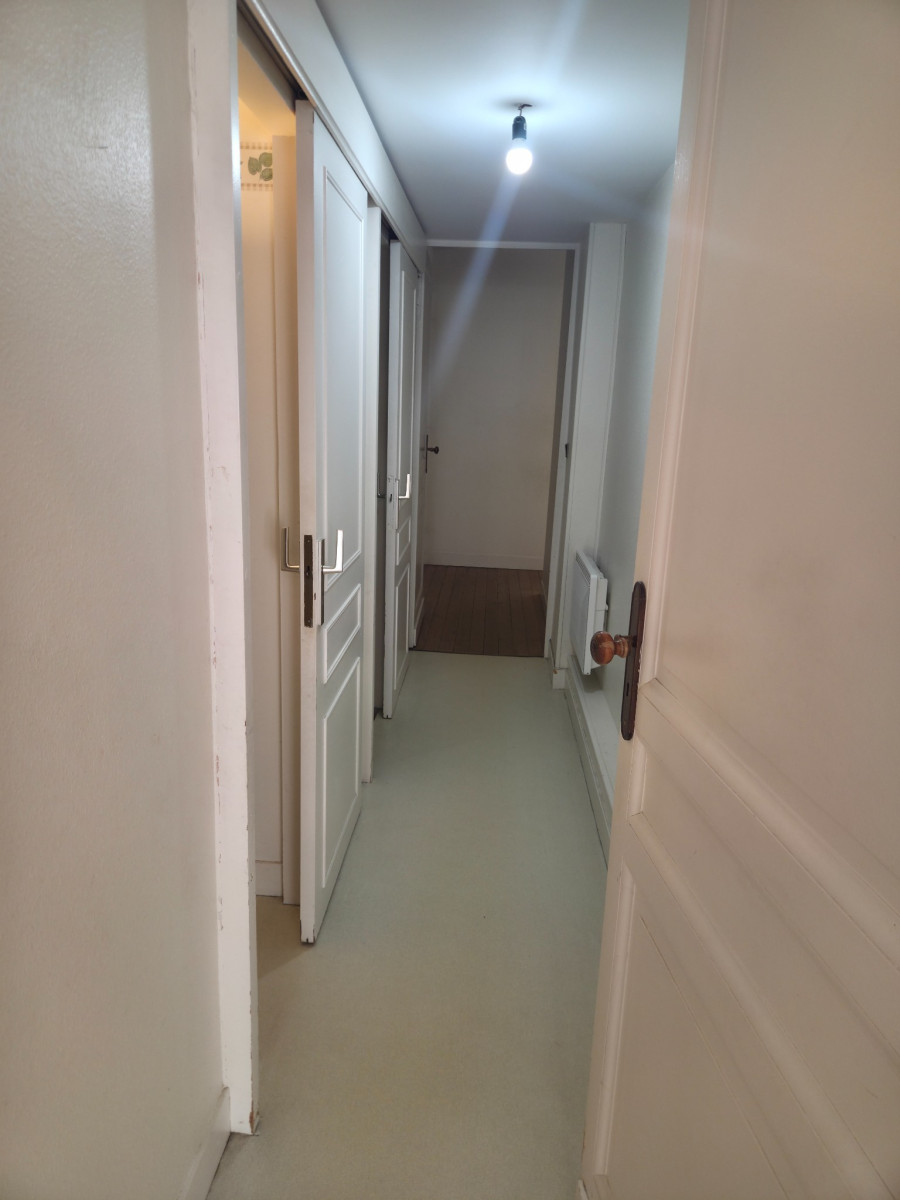 
                                                Location
                                                 Appartement T3 83m² à Bordeaux
