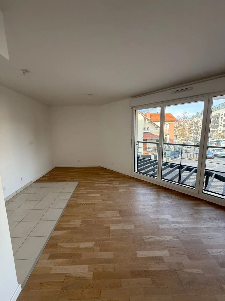 
                                                Vente
                                                 Appartement T3 à Chatillon