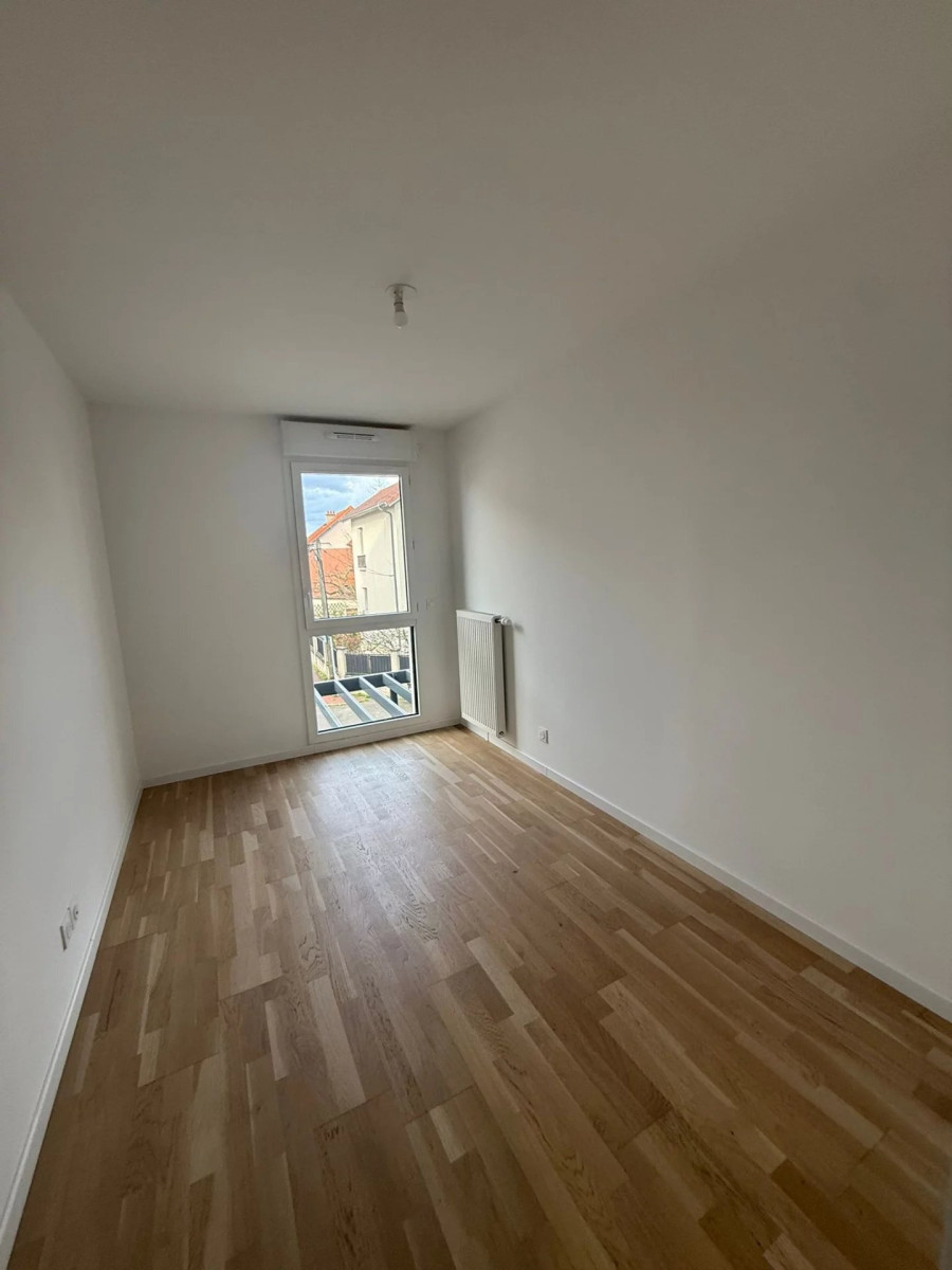 
                                                Vente
                                                 Appartement T3 à Chatillon