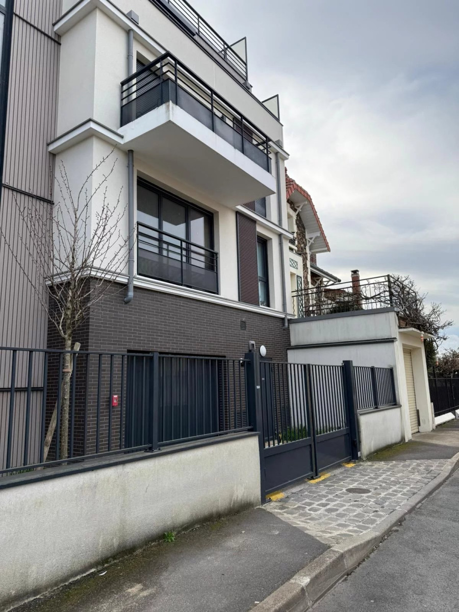 
                                                Vente
                                                 Appartement T3 à Chatillon