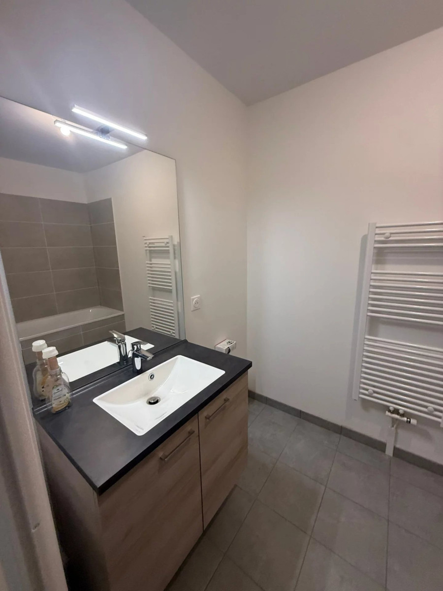 
                                                Vente
                                                 Appartement T3 à Chatillon